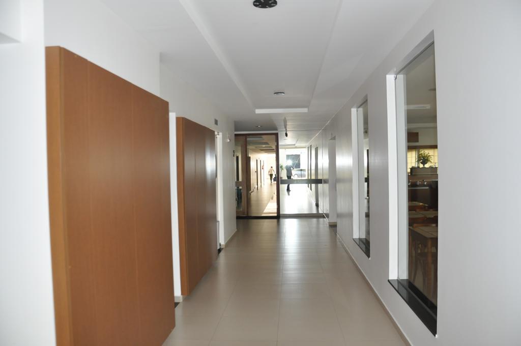 פטרוסיניו Guines Palace Hotel מראה חיצוני תמונה