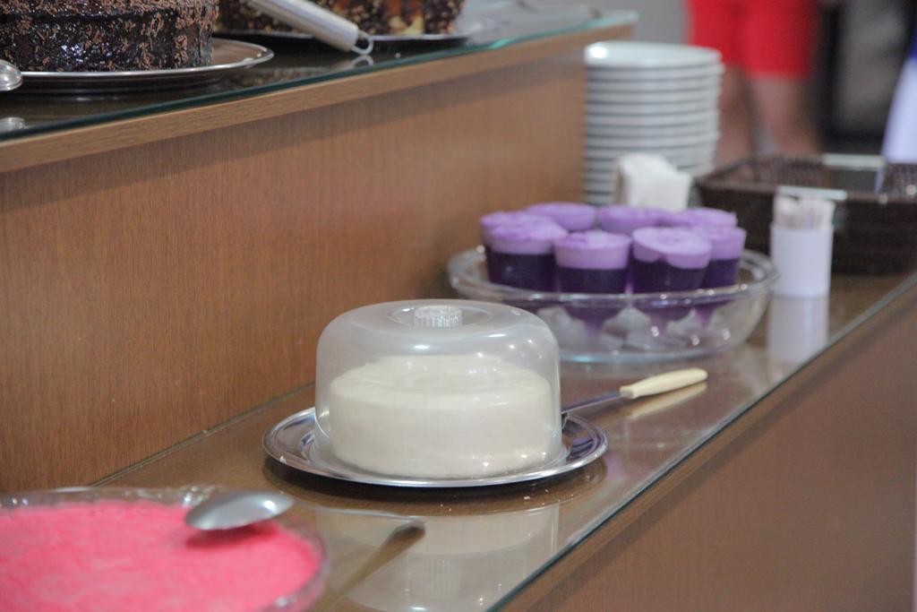 פטרוסיניו Guines Palace Hotel מראה חיצוני תמונה